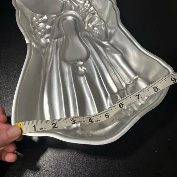70s Vintage Cake Pan Mold Holly Hobbie Cottage Prairie 502-194 Wilton Aluminum - Picture 8 of 8